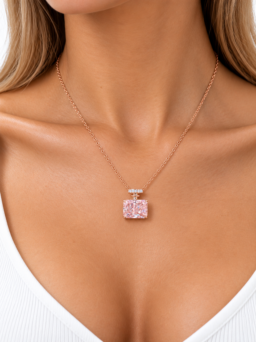 The Éclat Pendant