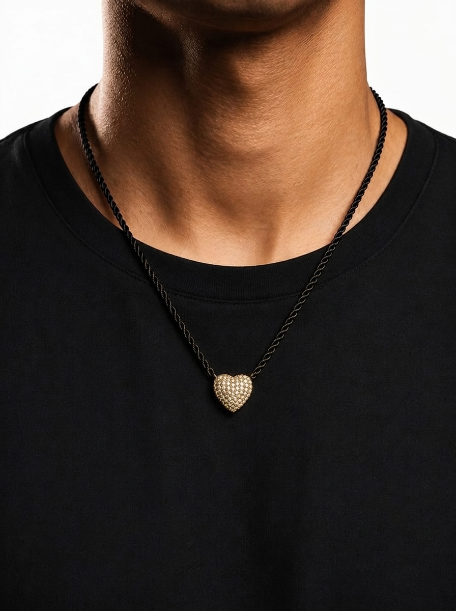 Love Chain Yellow Gold on model