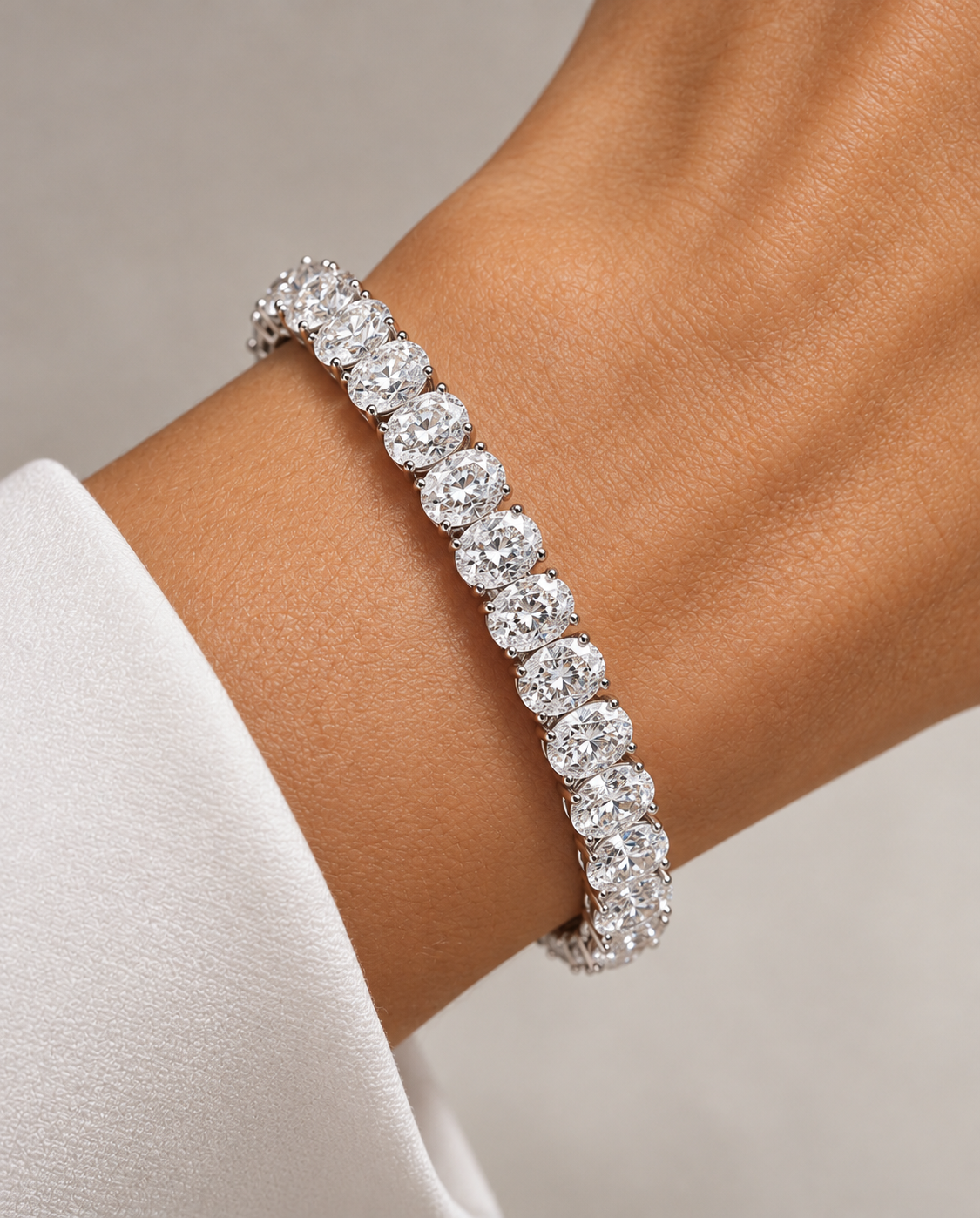 18ct White Gold Oval Diamond Tennis Bracelet